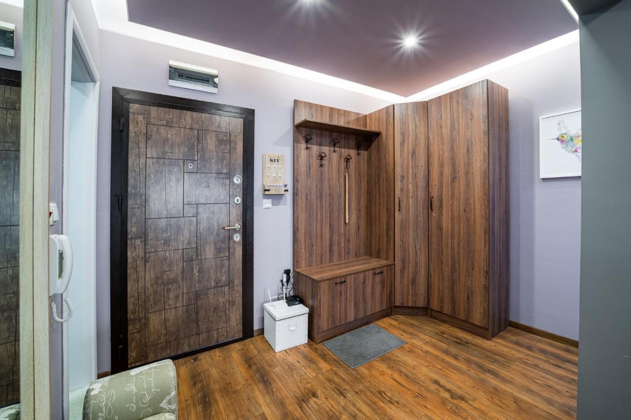 Colibri Central Apartment Varna Exterior photo